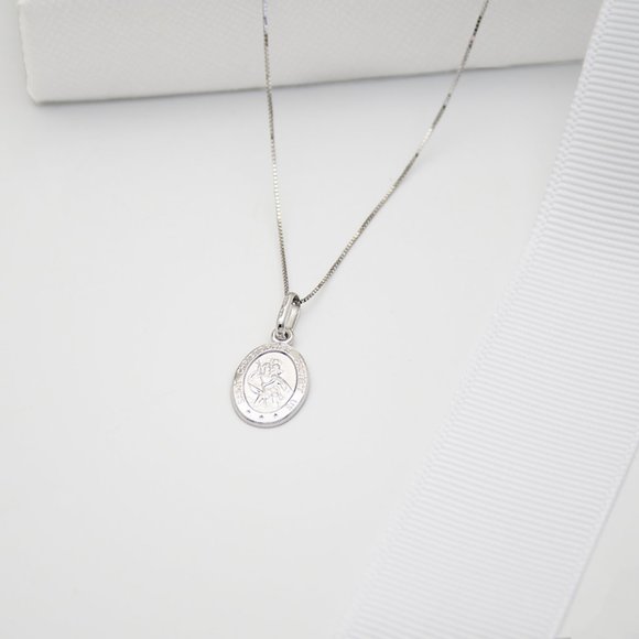 Solid 10K White Gold Saint Christopher Small Charm Pendant Stamped 10K Italy - Picture 6 of 7